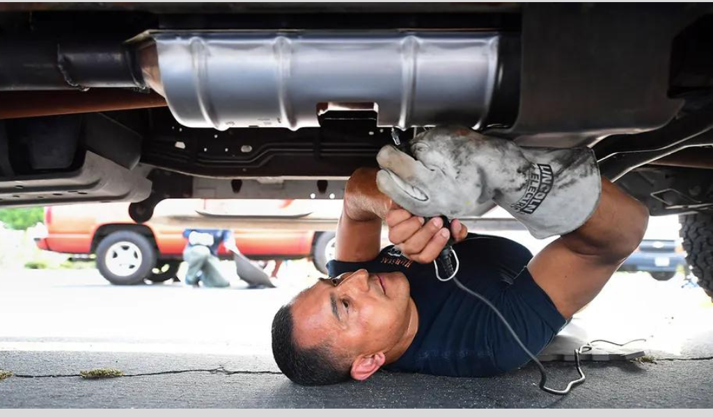 Can I Remove the Catalytic Converter Myself?