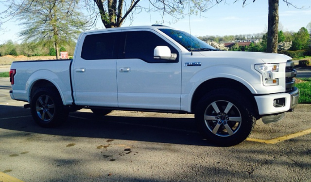 Will 35" Tires Fit on an F-150 with a Leveling Kit?